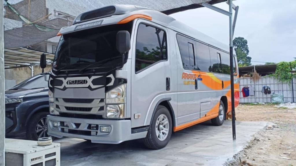 Elf Pariwisata, Sewa Elf Wisata, Transportasi Rombongan, Mobil Wisata Nyaman, Kendaraan Wisata Terbaik