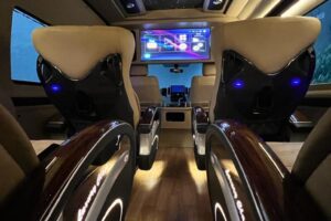 Sewa Hiace Luxury Jakarta