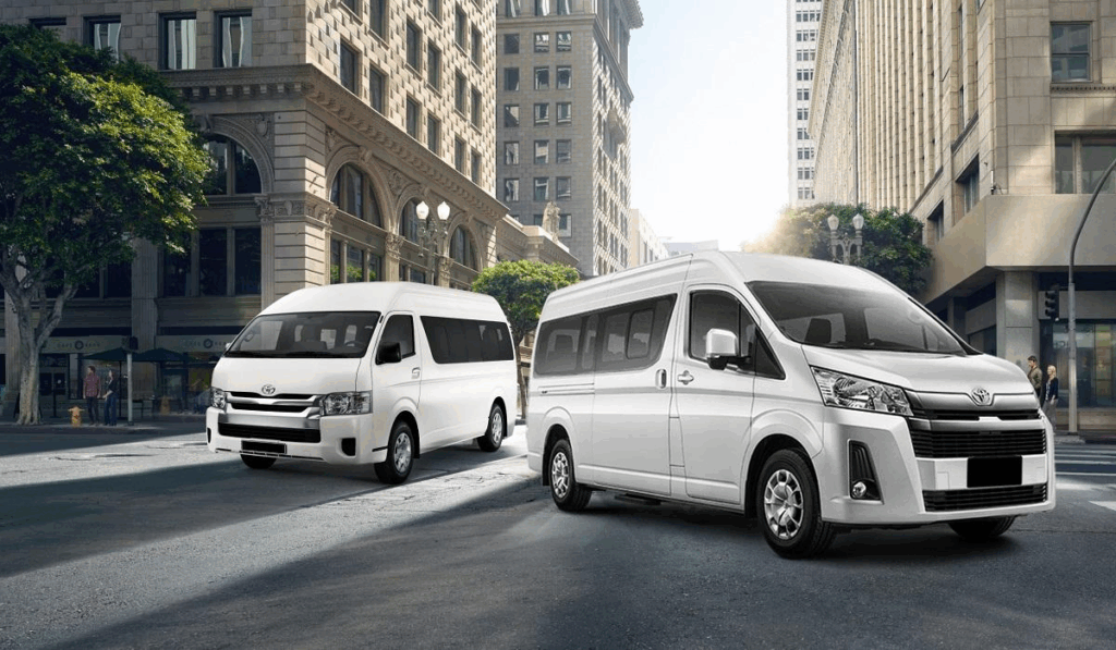 rental mobil Hiace Jakarta, sewa Hiace Jakarta, transportasi Jakarta, wisata Jakarta, rental van Jakarta, Toyota Hiace Jakarta
