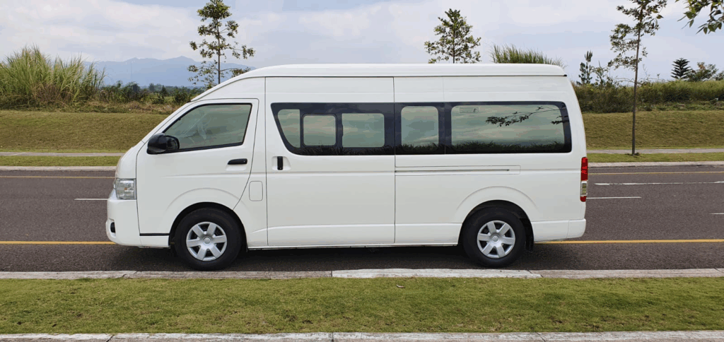 Hiace Interior 15 Seat, Mobil Travel Nyaman, Interior Hiace Terbaru, Hiace 15 Seat Modifikasi, Mobil Komersial Toyota