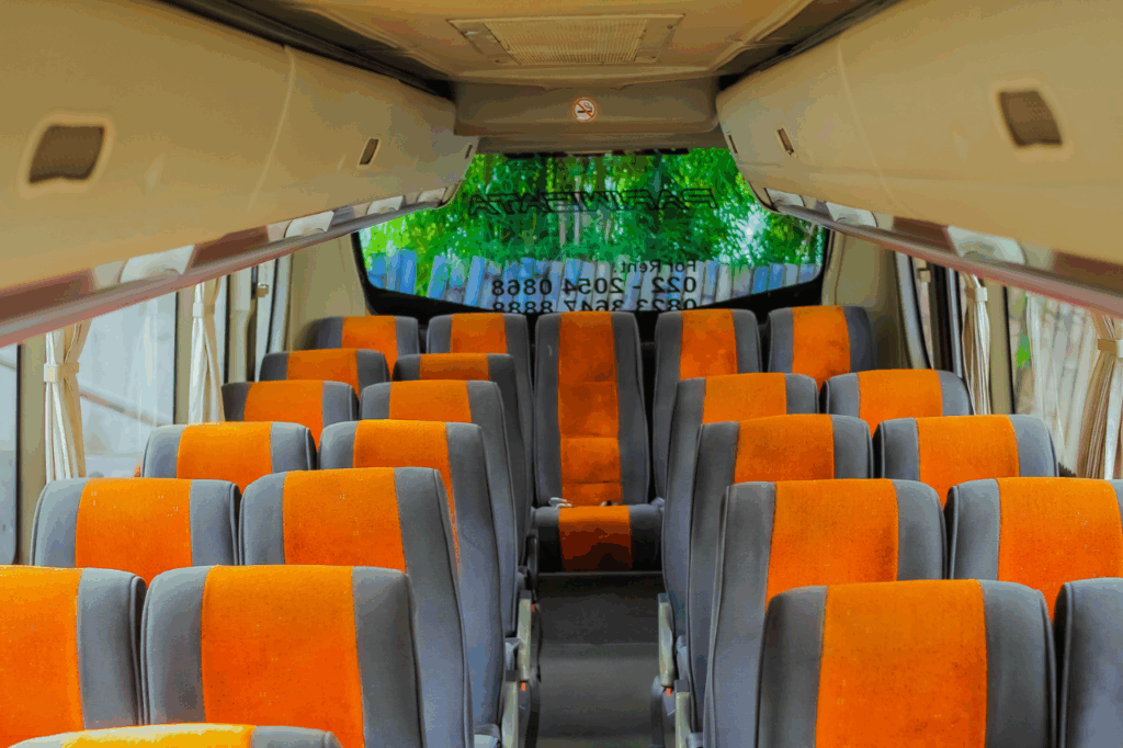 sewa bus pariwisata, harga sewa bus 30 seat, transportasi rombongan, rental bus murah, jasa sewa bus harian