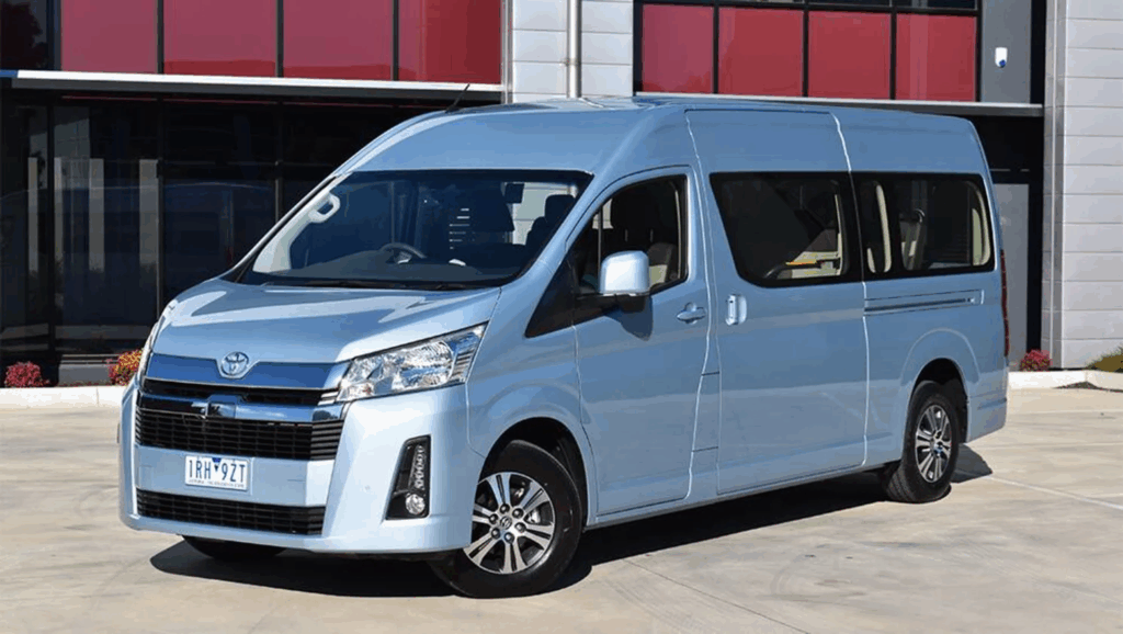 tempat duduk hiace, jok hiace nyaman, konfigurasi kursi hiace, hiace commuter premium, interior mobil hiace