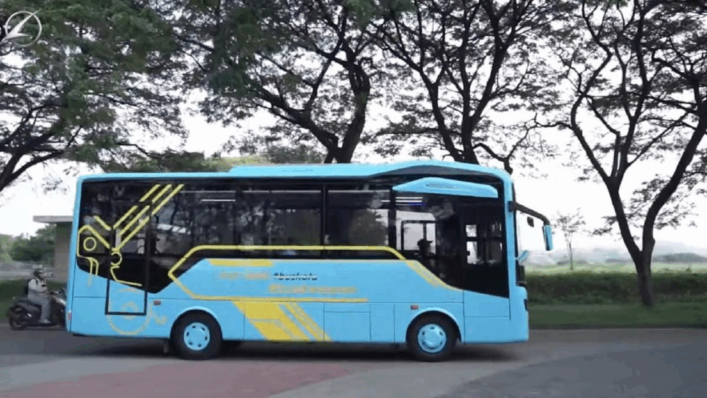 Sewa Bus Medium Jakarta, Harga Sewa Bus Medium Jakarta, Rental Bus Medium Jakarta, Bus Medium Pariwisata Jakarta, Jasa Sewa Bus Jakarta