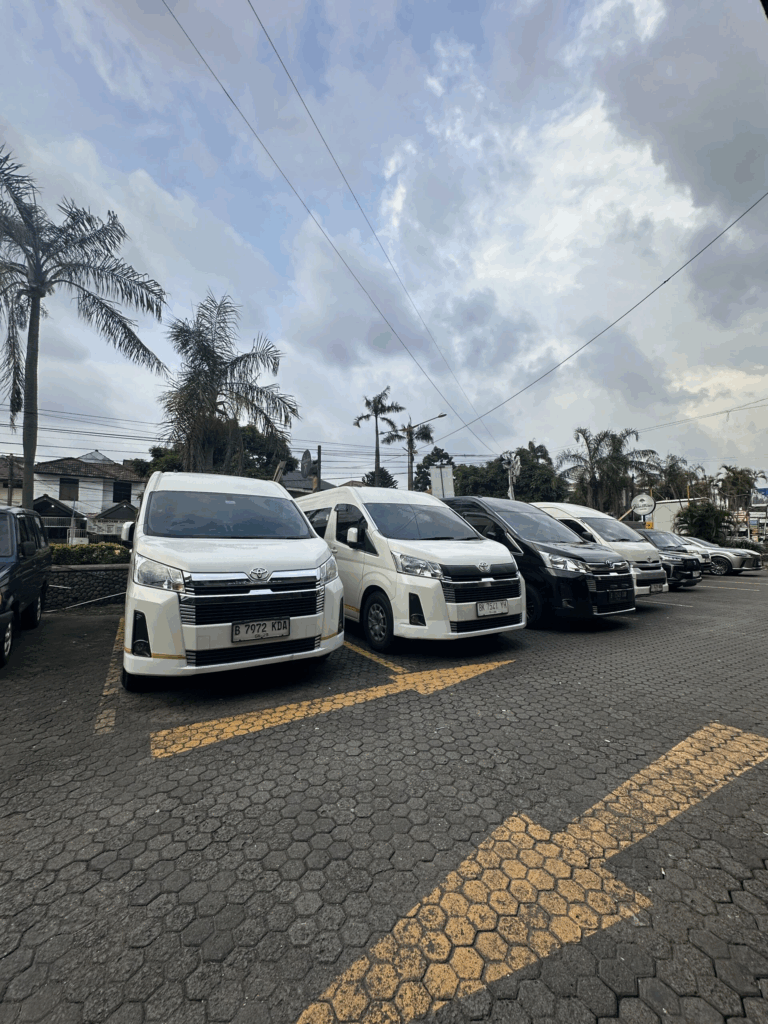 Sewa Elf Bintaro, Rental Elf Bintaro, Jasa Sewa Elf di Bintaro, Elf Short Long Bintaro, Transportasi Rombongan Bintaro
