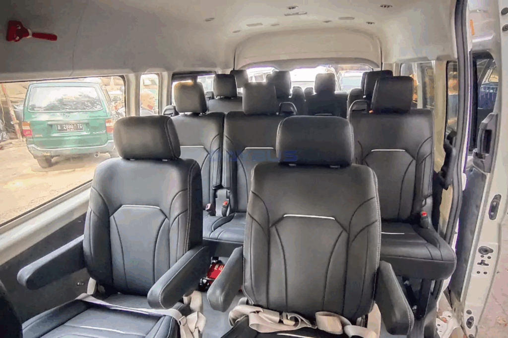 Interior Hiace Premio, Desain Interior Hiace Premio, Fitur Kabin Hiace Premio, Kenyamanan Interior Hiace Premio, Interior Hiace Premio Modern