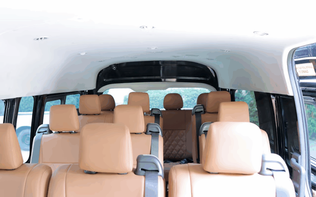 Interior Hiace Premio, Desain Interior Hiace Premio, Fitur Kabin Hiace Premio, Kenyamanan Interior Hiace Premio, Interior Hiace Premio Modern