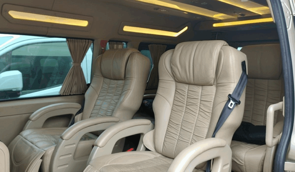 Hiace Isi Berapa, kapasitas penumpang Hiace, Toyota Hiace Commuter, Hiace Premio Luxury, jumlah kursi Hiace