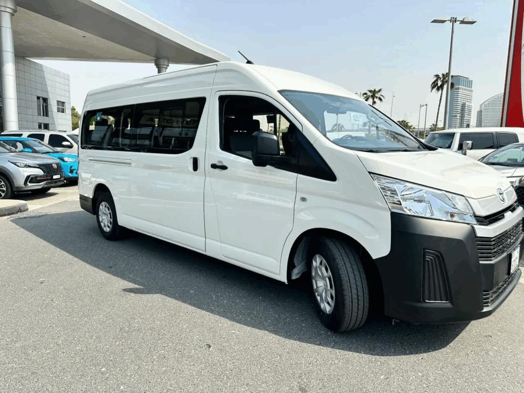 Hiace 12 Seater, Sewa Hiace Nyaman, Transportasi Rombongan, Hiace Perjalanan Keluarga, Rental Hiace Indonesia