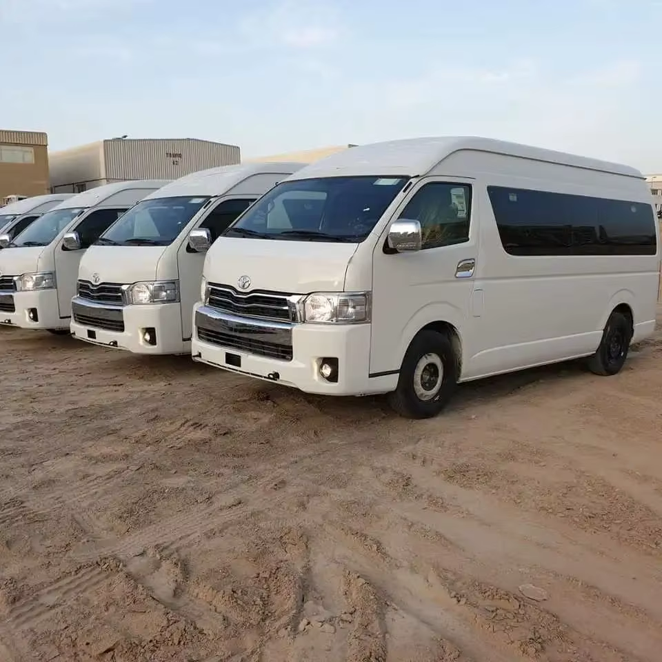 Hiace 20 Seater, Sewa Hiace 20 Kursi, Transportasi Rombongan Nyaman, Rental Hiace Jakarta, Hiace 20 Penumpang