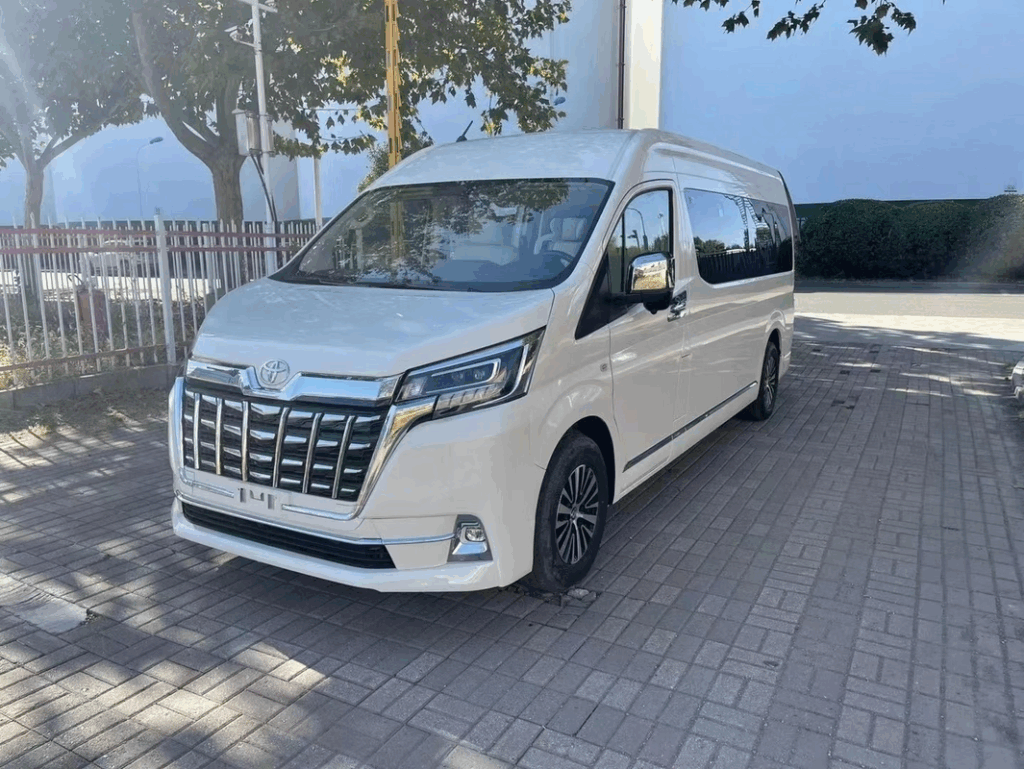 Hiace 20 Seater, Sewa Hiace 20 Kursi, Transportasi Rombongan Nyaman, Rental Hiace Jakarta, Hiace 20 Penumpang