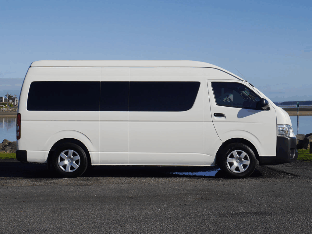 Hiace Minibus, Sewa Hiace Minibus, Hiace Minibus Travel, Hiace Minibus Perusahaan, Hiace Minibus Wisata